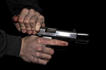 hand-weapon-war-gun-shoot-guns-1348650-pxhere.com-m7VKVnXJr1CJVyZ2